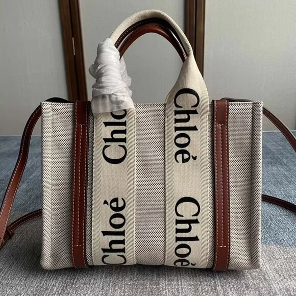 🌹Chloe Medium Woody Canvas Tote - Picture 1 of 8